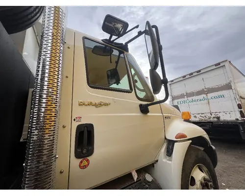 INTERNATIONAL 4300 Door Assembly, Front