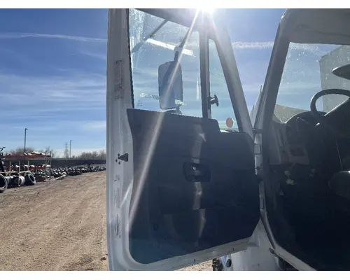INTERNATIONAL 4300 Door Assembly, Front