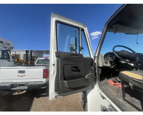 INTERNATIONAL 4300 Door Assembly, Front