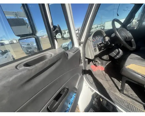 INTERNATIONAL 4300 Door Assembly, Front