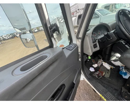 INTERNATIONAL 4300 Door Assembly, Front