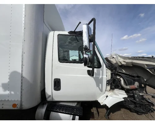 INTERNATIONAL 4300 Door Assembly, Front