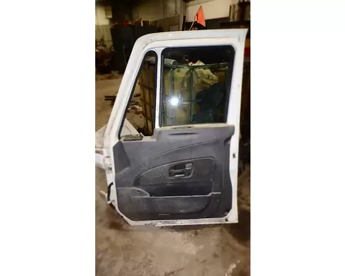 INTERNATIONAL 4300 Door Assembly, Front