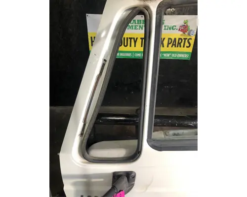 INTERNATIONAL 4300 Door Assembly, Front