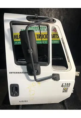 INTERNATIONAL 4300 Door Assembly, Front