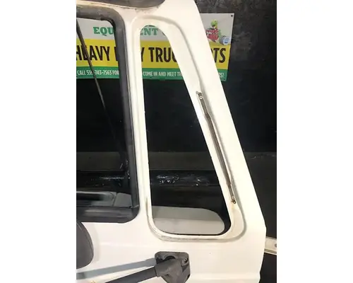 INTERNATIONAL 4300 Door Assembly, Front