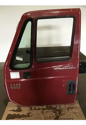 INTERNATIONAL 4300 Door Assembly