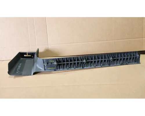 INTERNATIONAL 4300 Door Panel (Trim)