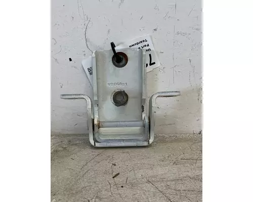 INTERNATIONAL 4300 Door Small Parts