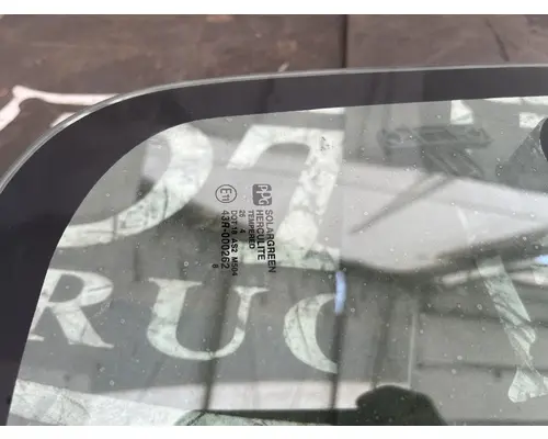 INTERNATIONAL 4300 Door Vent Glass, Front