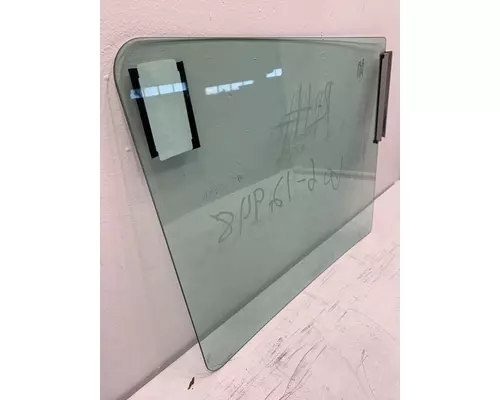 INTERNATIONAL 4300 Door Window Glass