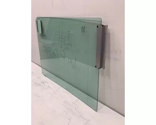 INTERNATIONAL 4300 Door Window Glass