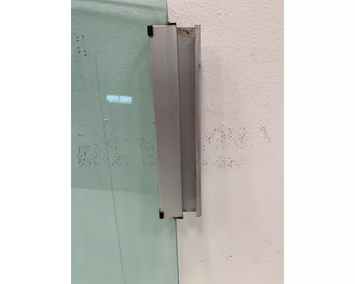 INTERNATIONAL 4300 Door Window Glass