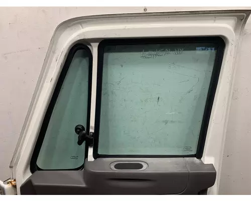 INTERNATIONAL 4300 Door