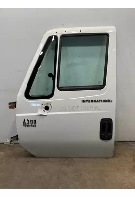 INTERNATIONAL 4300 Door