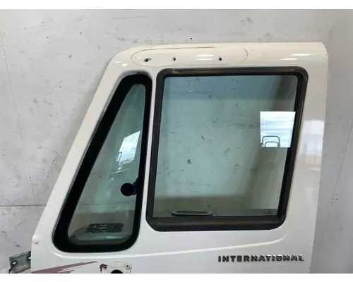 INTERNATIONAL 4300 Door