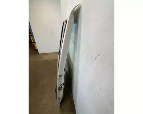 INTERNATIONAL 4300 Door