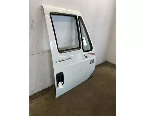 INTERNATIONAL 4300 Door