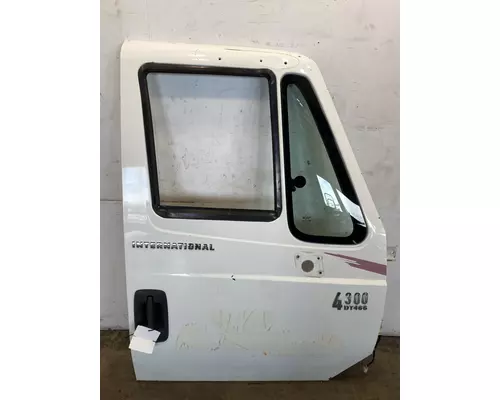 INTERNATIONAL 4300 Door