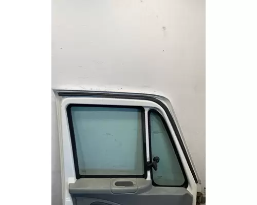 INTERNATIONAL 4300 Door