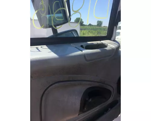 INTERNATIONAL 4300 Doors