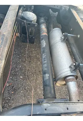 INTERNATIONAL 4300 Drive Shaft, Front