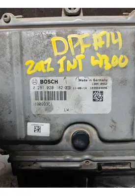 INTERNATIONAL 4300 ECM