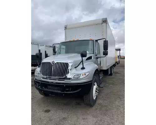 INTERNATIONAL 4300 ECM