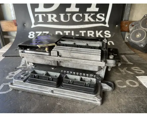 INTERNATIONAL 4300 ECM