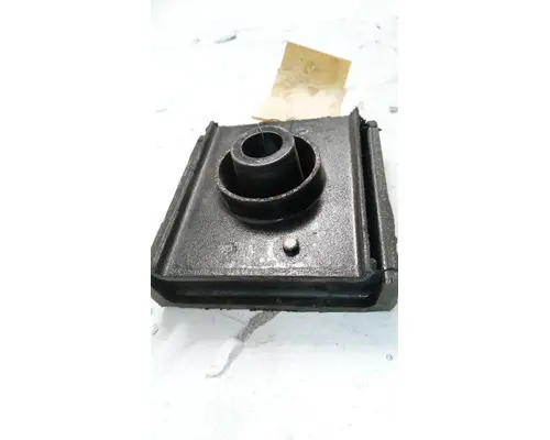 INTERNATIONAL 4300 Engine Mounts
