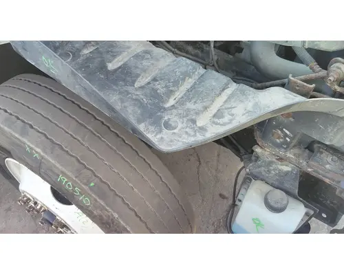 INTERNATIONAL 4300 FENDER, SPLASH SHIELDGUARD