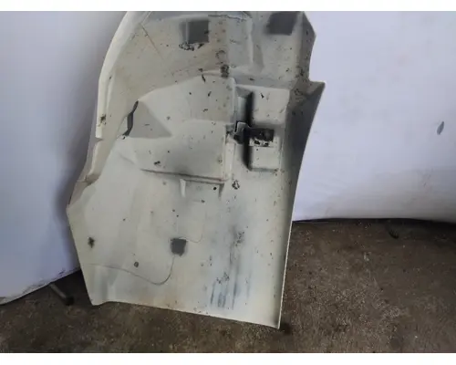 INTERNATIONAL 4300 FENDER EXTENSION
