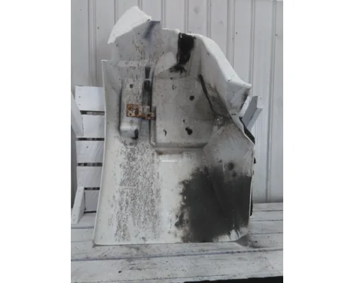 INTERNATIONAL 4300 FENDER EXTENSION