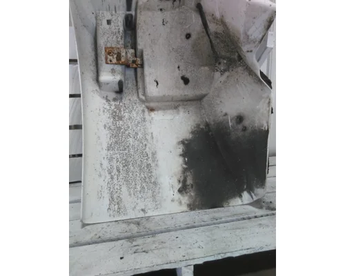 INTERNATIONAL 4300 FENDER EXTENSION