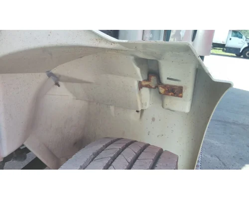 INTERNATIONAL 4300 FENDER EXTENSION