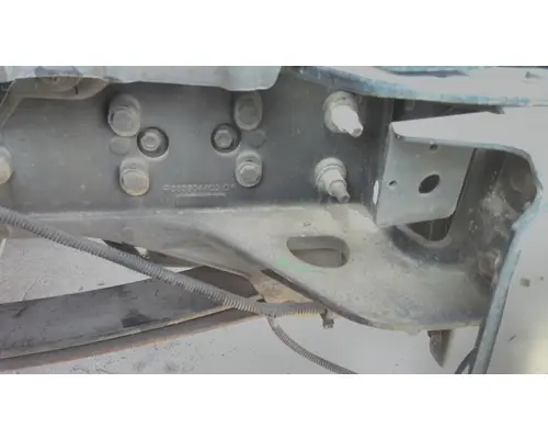 INTERNATIONAL 4300 FRAME HORN