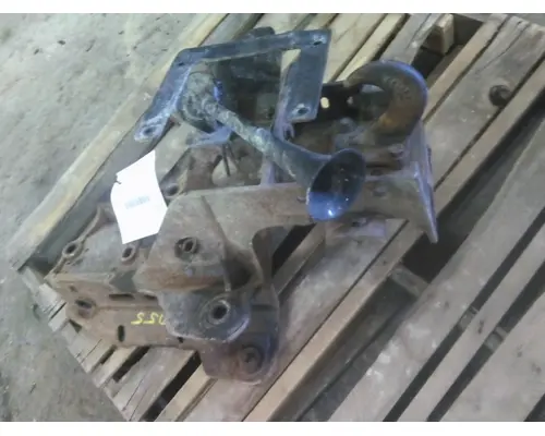 INTERNATIONAL 4300 FRAME HORN