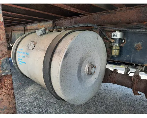 INTERNATIONAL 4300 FUEL TANK AUXILLARY