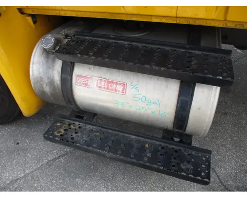 INTERNATIONAL 4300 FUEL TANK