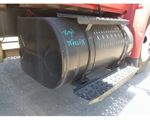 INTERNATIONAL 4300 FUEL TANK