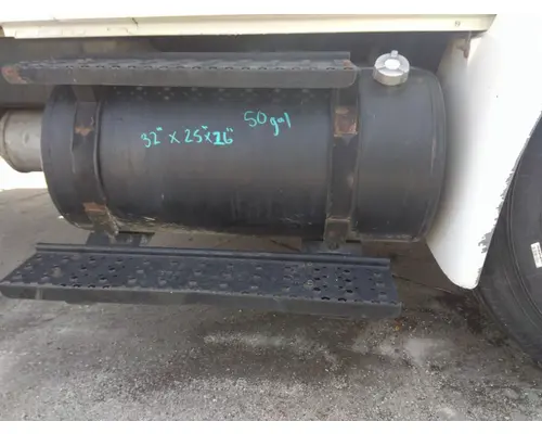 INTERNATIONAL 4300 FUEL TANK