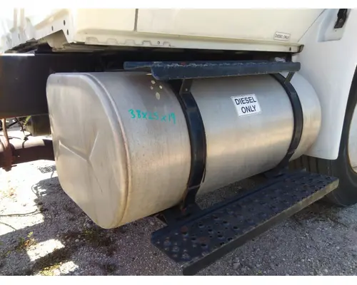 INTERNATIONAL 4300 FUEL TANK