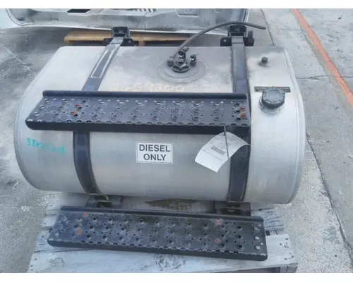 INTERNATIONAL 4300 FUEL TANK