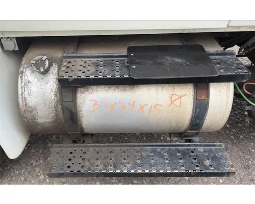 INTERNATIONAL 4300 FUEL TANK