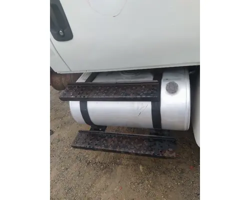 INTERNATIONAL 4300 FUEL TANK