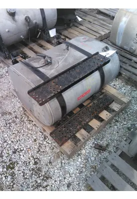 INTERNATIONAL 4300 FUEL TANK