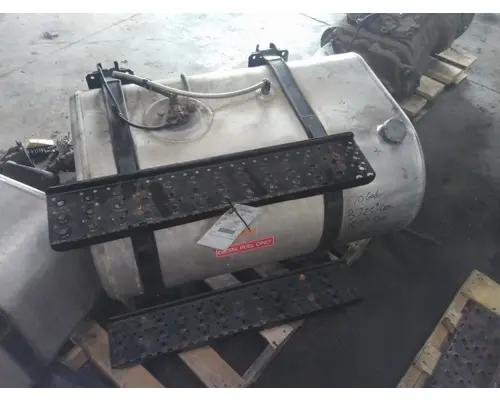 INTERNATIONAL 4300 FUEL TANK