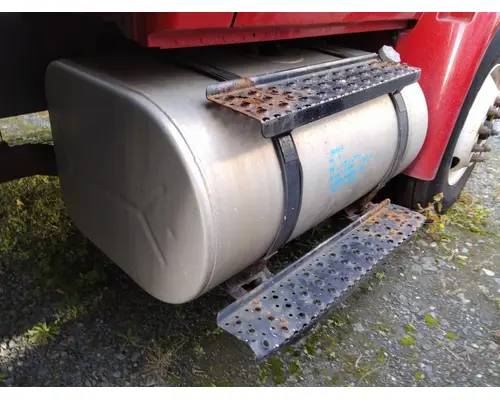 INTERNATIONAL 4300 FUEL TANK