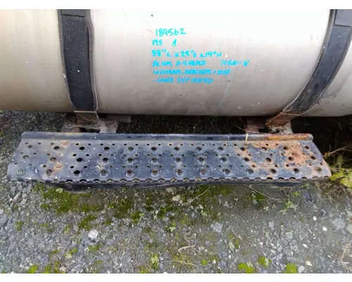 INTERNATIONAL 4300 FUEL TANK