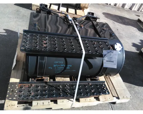 INTERNATIONAL 4300 FUEL TANK